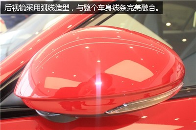 意式风情的速度诗篇 河南车网实拍阿尔法·罗密欧四叶草版，以科技诠释炫酷、运动与浪漫情怀